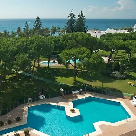 Апартаменты - Beachfront Luxury Apartment, 5br Playas Del Duque Марбелья