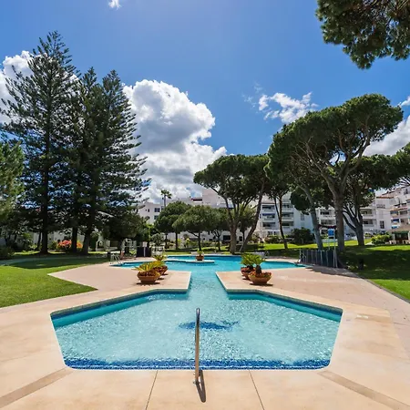 - Beachfront Luxury Apartment, 5br Playas Del Duque Μαρμπέλλα