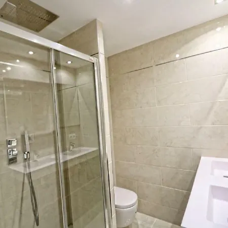 Apartment Marbella Home Rentals - Beachfront Luxury Apartment, 5Br Playas Del Duque