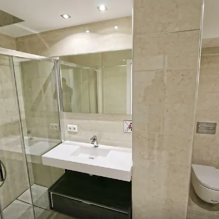 Apartment Marbella Home Rentals - Beachfront Luxury Apartment, 5Br Playas Del Duque