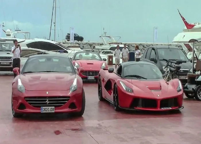 Marbella Home Rentals - Beachfront Luxury Apartment, 5Br Playas Del Duque