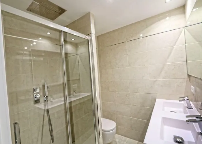 דירה Marbella Home Rentals - Beachfront Luxury Apartment, 5Br Playas Del Duque