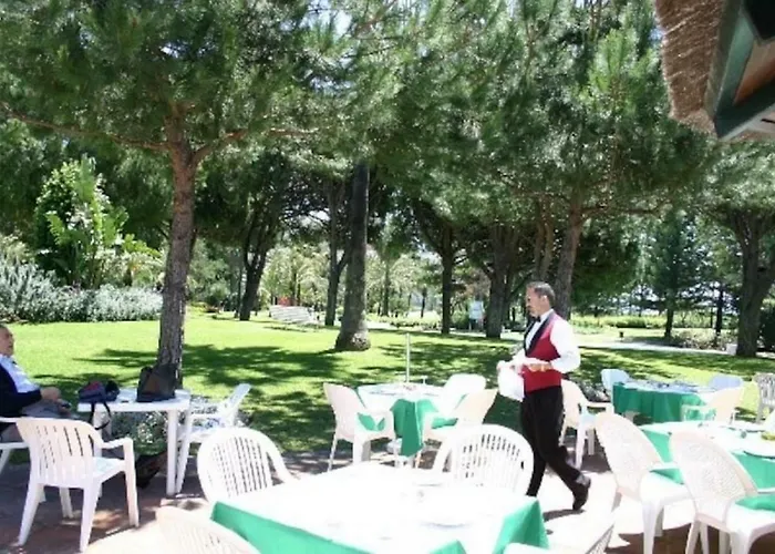 Marbella Home Rentals - Beachfront Luxury Apartment, 5Br Playas Del Duque דירה מארבלה