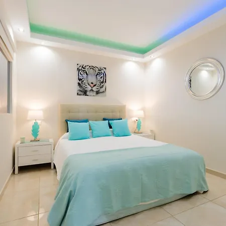 公寓 - Beachfront Luxury Apartment, 5br Playas Del Duque *
