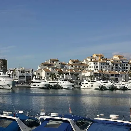 - Beachfront Luxury Apartment, 5br Playas Del Duque * Marbella
