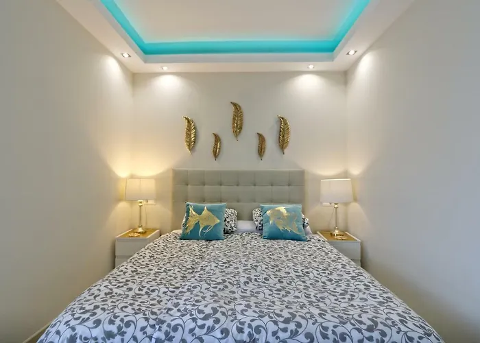 - Beachfront Luxury Apartment, 5br Playas Del Duque * Marbella